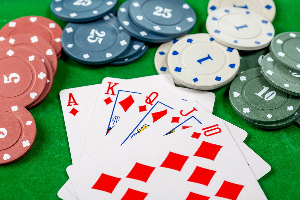 The Impact of Casino Entrance Layouts on Player Expectations and First-Time Bets